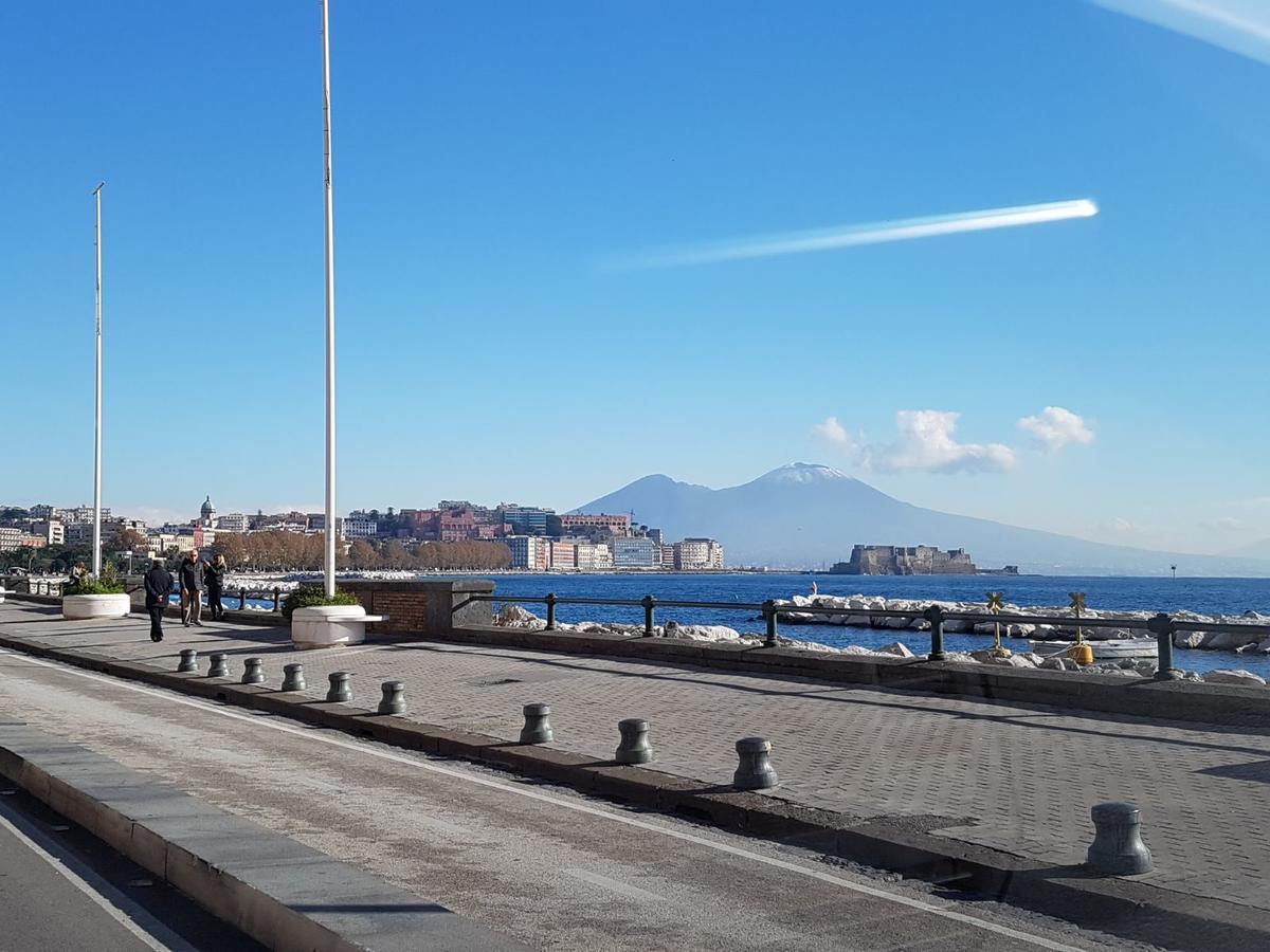 Napoli Lungomare Caracciolo Mon Amour Kültér fotó
