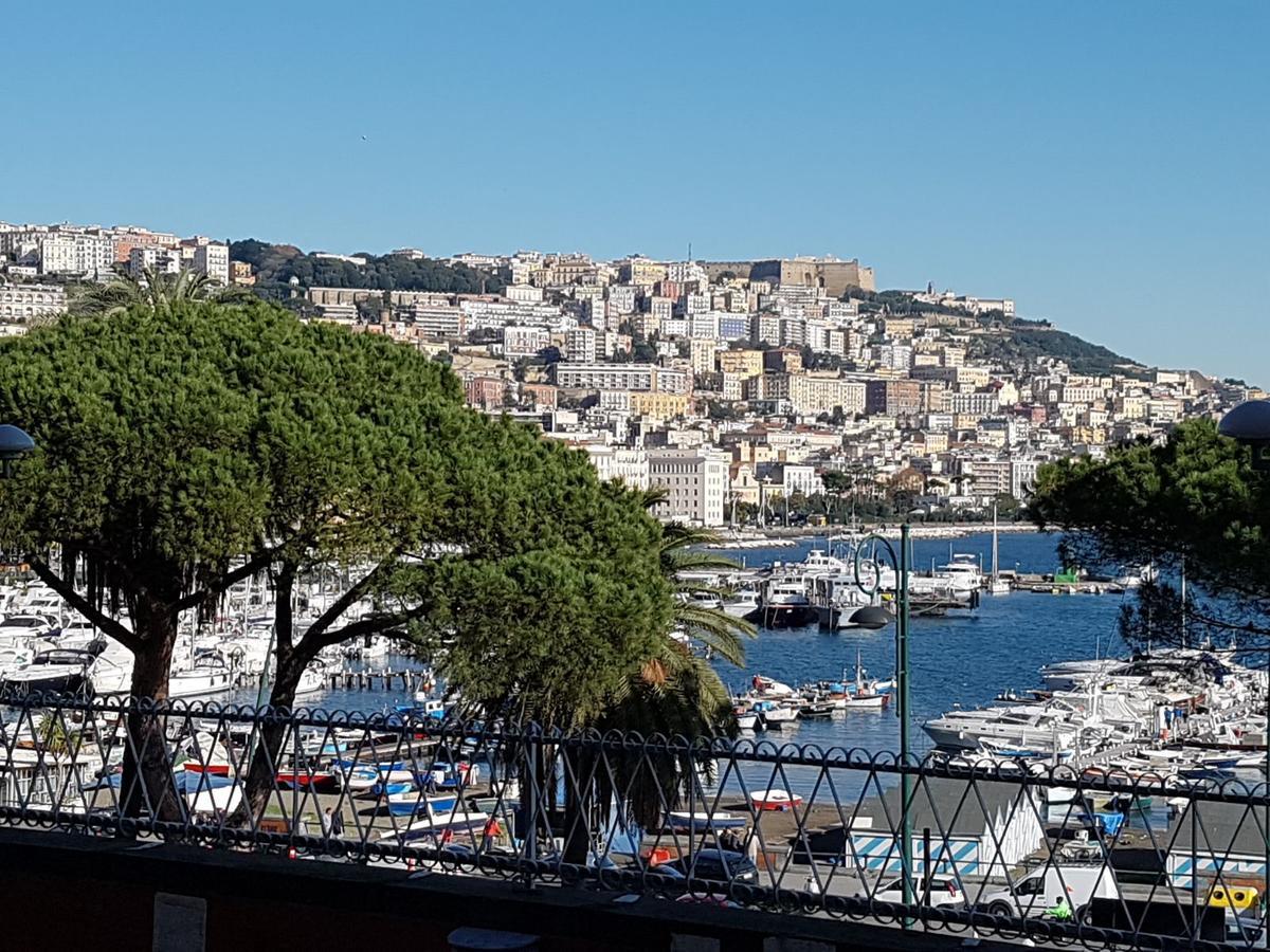 Napoli Lungomare Caracciolo Mon Amour Kültér fotó
