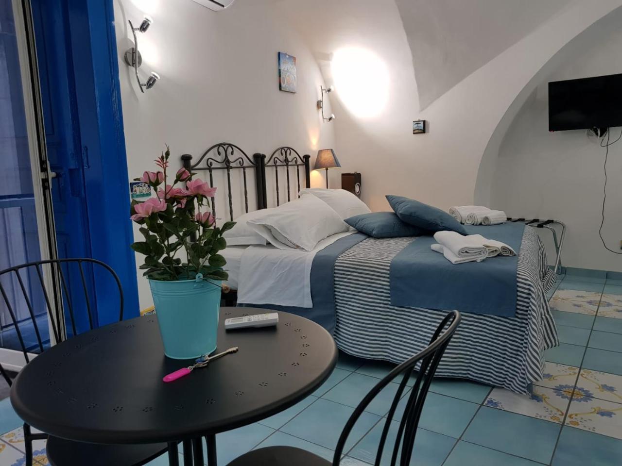 Napoli Lungomare Caracciolo Mon Amour Kültér fotó