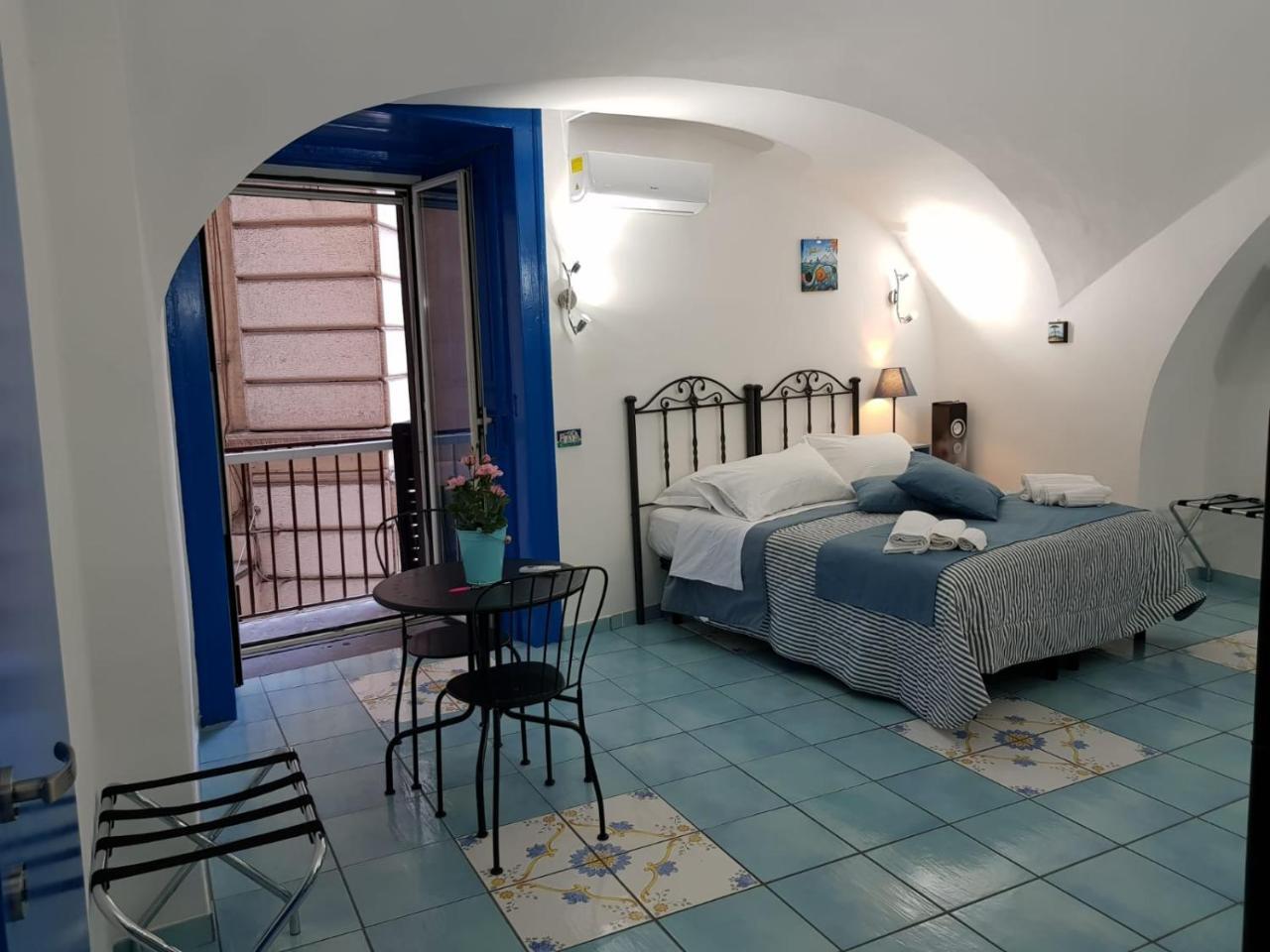 Napoli Lungomare Caracciolo Mon Amour Kültér fotó